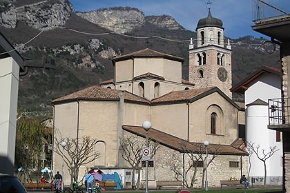 Nago der Kirche Santissima Trinit